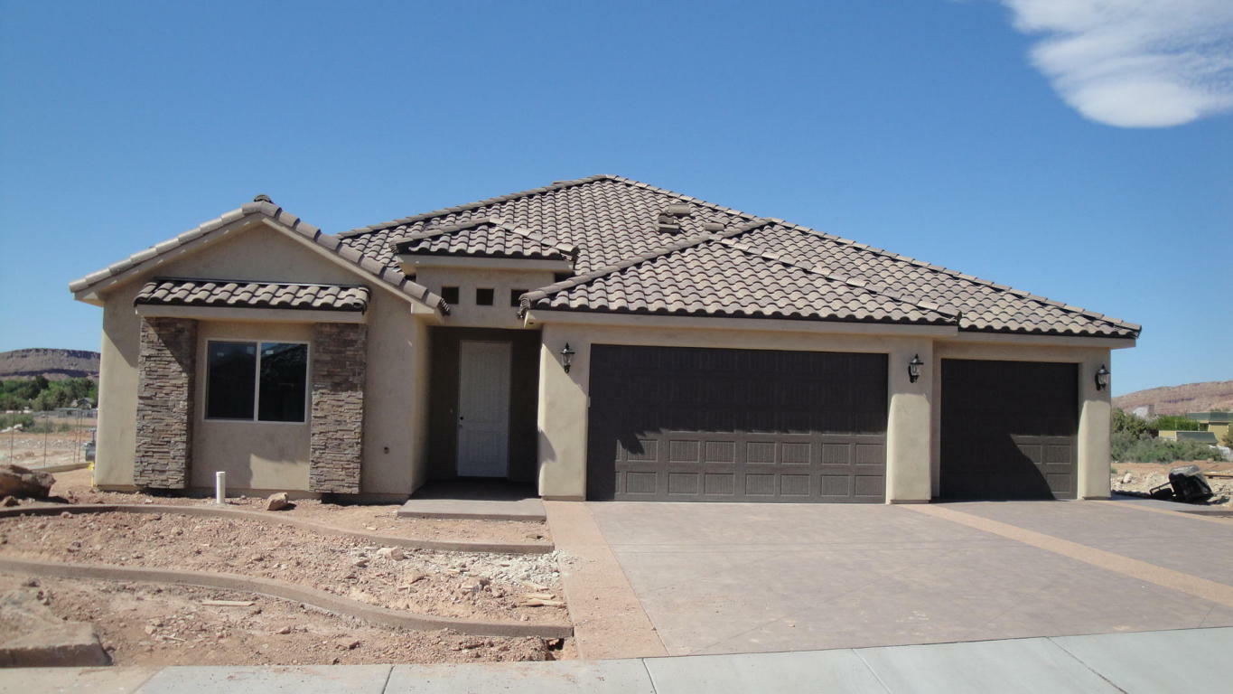 Property Photo:  856 W Las Colinas  UT 84790 