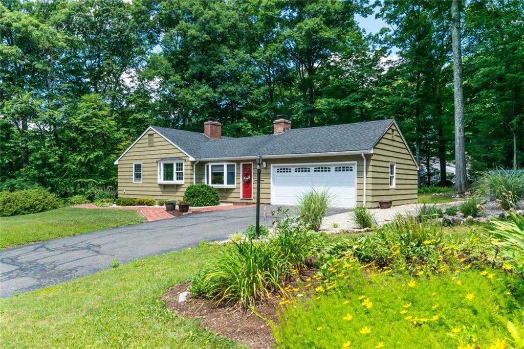 Property Photo:  4 Candlewood Lane  CT 06001 