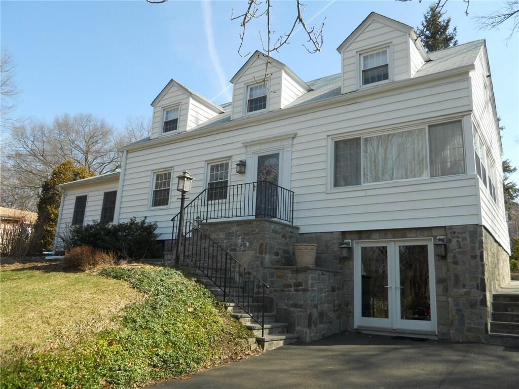 Property Photo: 179 Bayard Avenue CT 06473