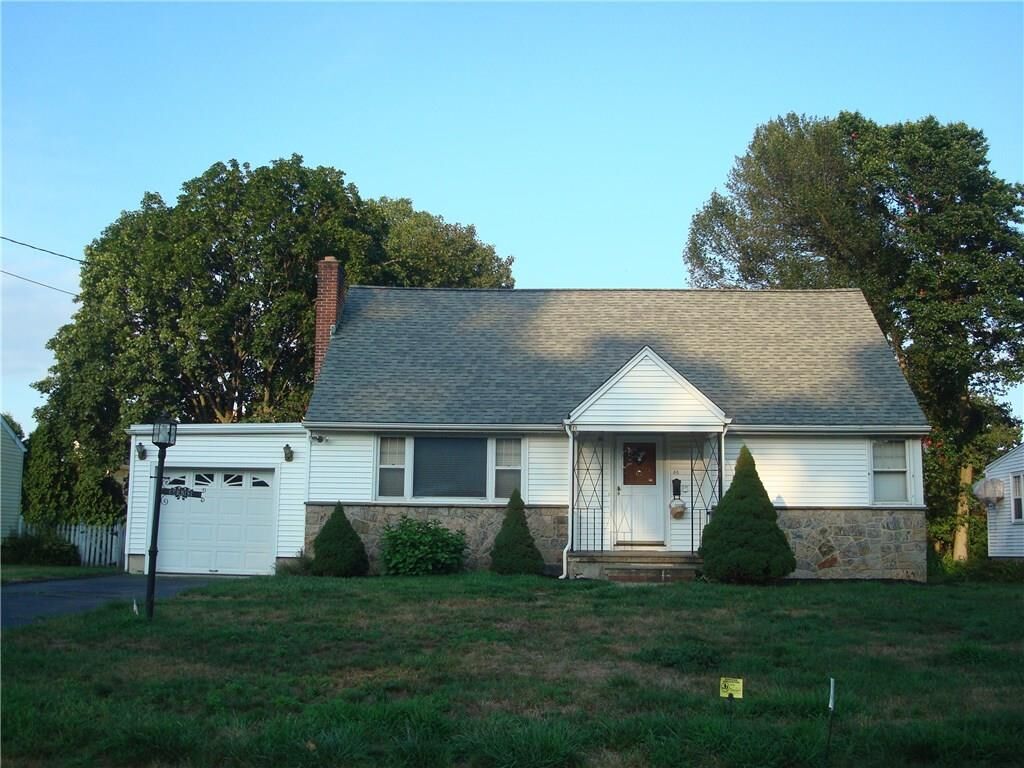 Property Photo: 38 Richmond Hill Road CT 06854