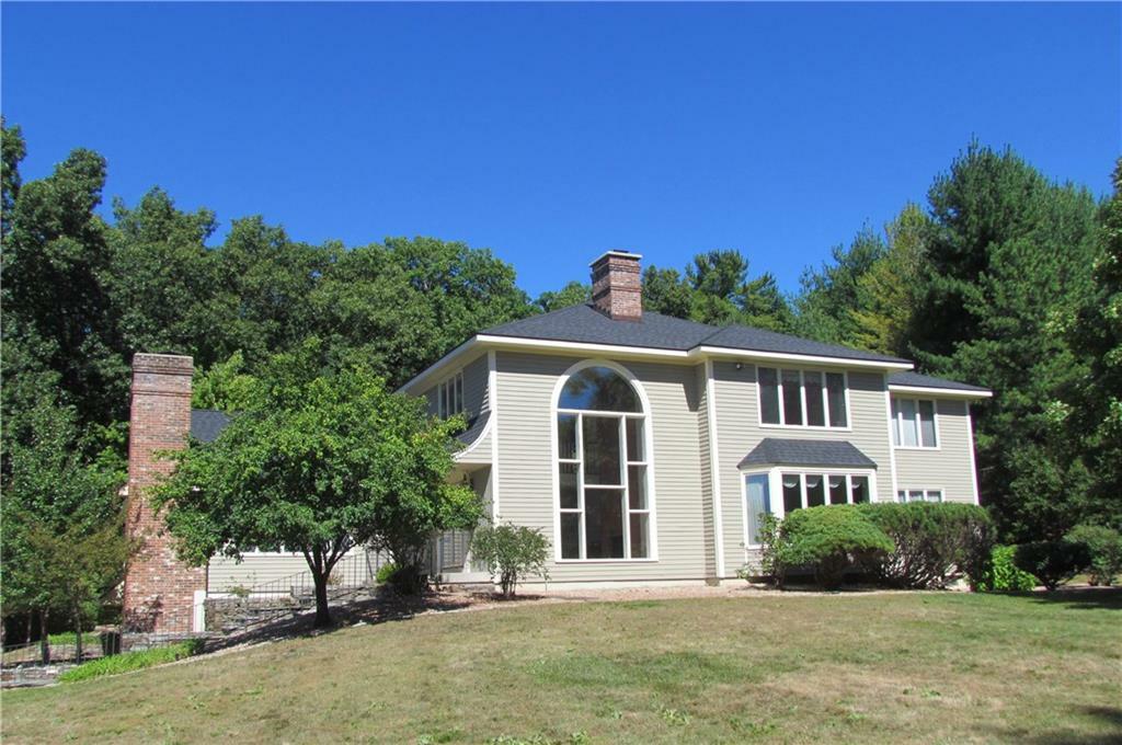 Property Photo: 68 Woodford Hills Drive CT 06001