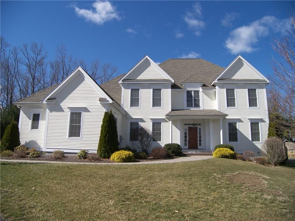 Property Photo:  9 Longridge Court  CT 06085 