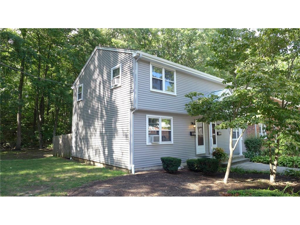 Property Photo:  81 East Pattagansett 11  CT 06357 