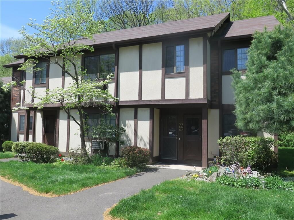 Property Photo: 568 Swanson Crescent 568 CT 06461