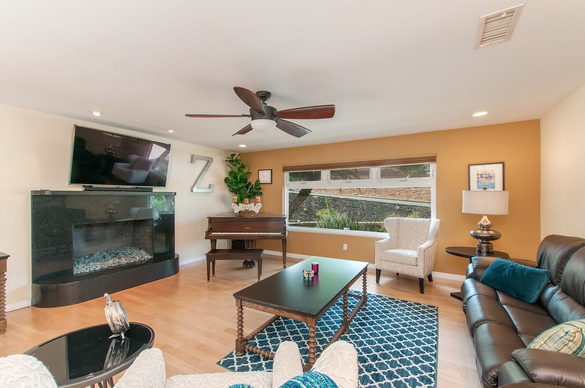 Property Photo:  9514 Tropico Dr  CA 91941 
