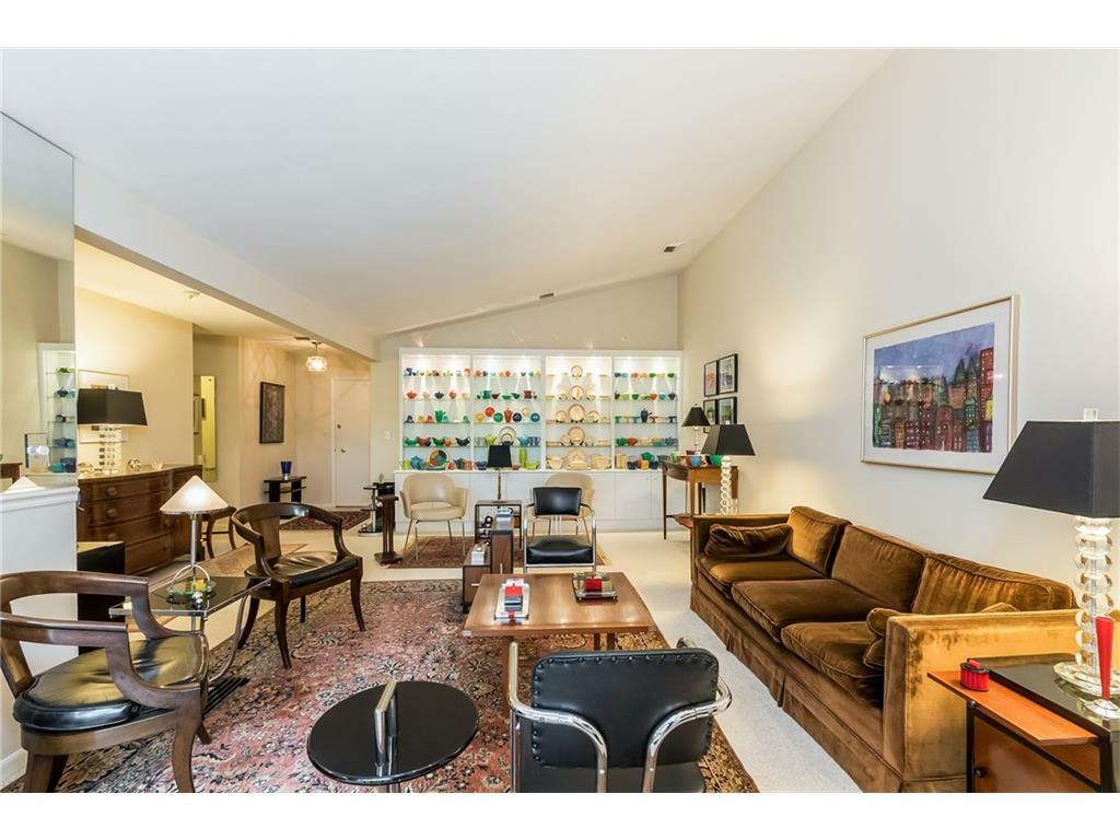 Property Photo: 16 Southport Woods Drive 16 CT 06890
