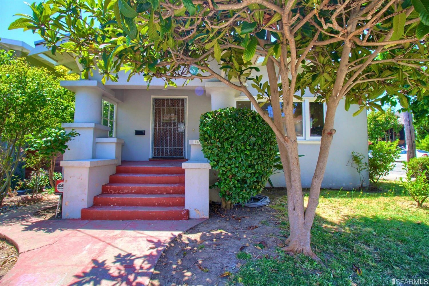 Property Photo:  1415 Hampel Street  CA 94602 