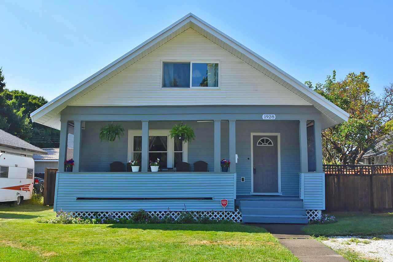 Property Photo:  1928 E Marietta Ave  WA 99207 