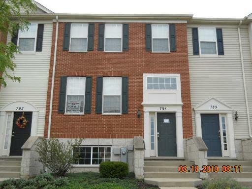 Property Photo: 791 Lewisburg Lane IL 60504