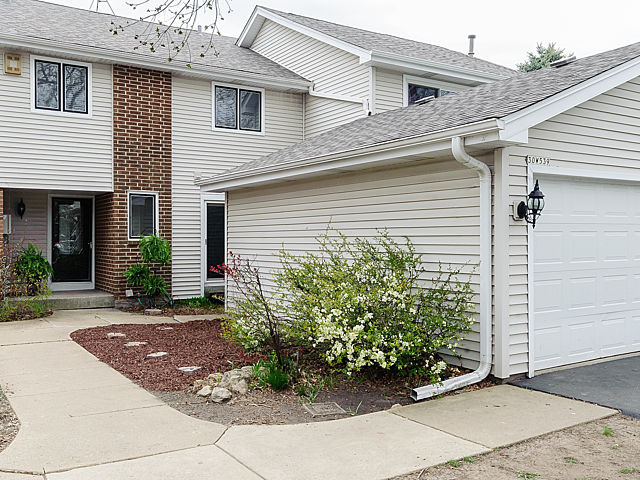 Property Photo:  30W539 Fairway Drive  IL 60563 