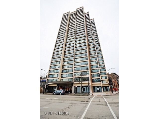 1850 N Clark Street 2105  Chicago IL 60614 photo