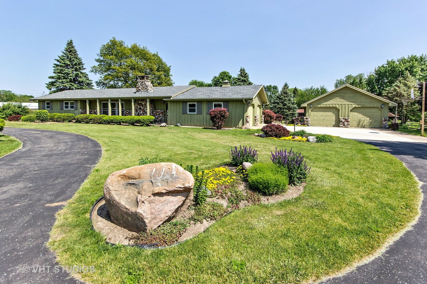 Property Photo:  2576 S Cannonball Trail  IL 60512 