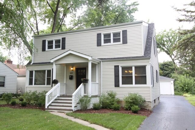 Property Photo:  304 N Oak Street  IL 60143 