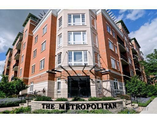 Property Photo: 235 N Smith Street 204 IL 60067