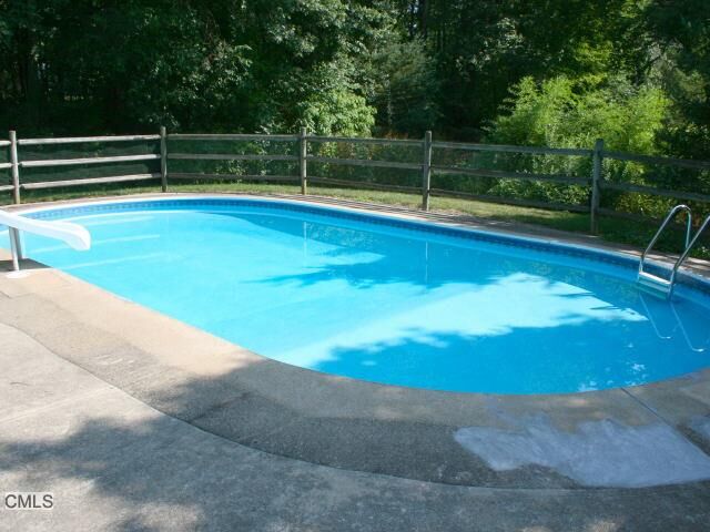 Property Photo:  44 Winslow Road  CT 06611 