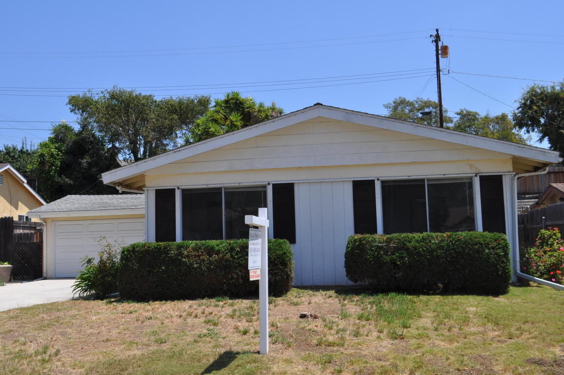 Property Photo: 22 Calaveras Avenue CA 93117