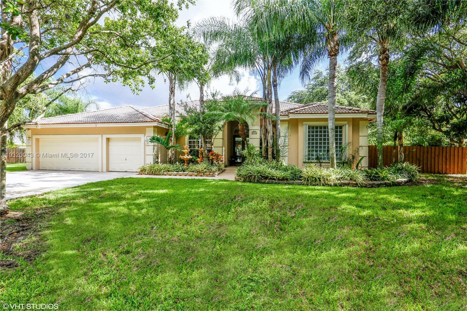 Property Photo:  7953 SW 187th St  FL 33157 