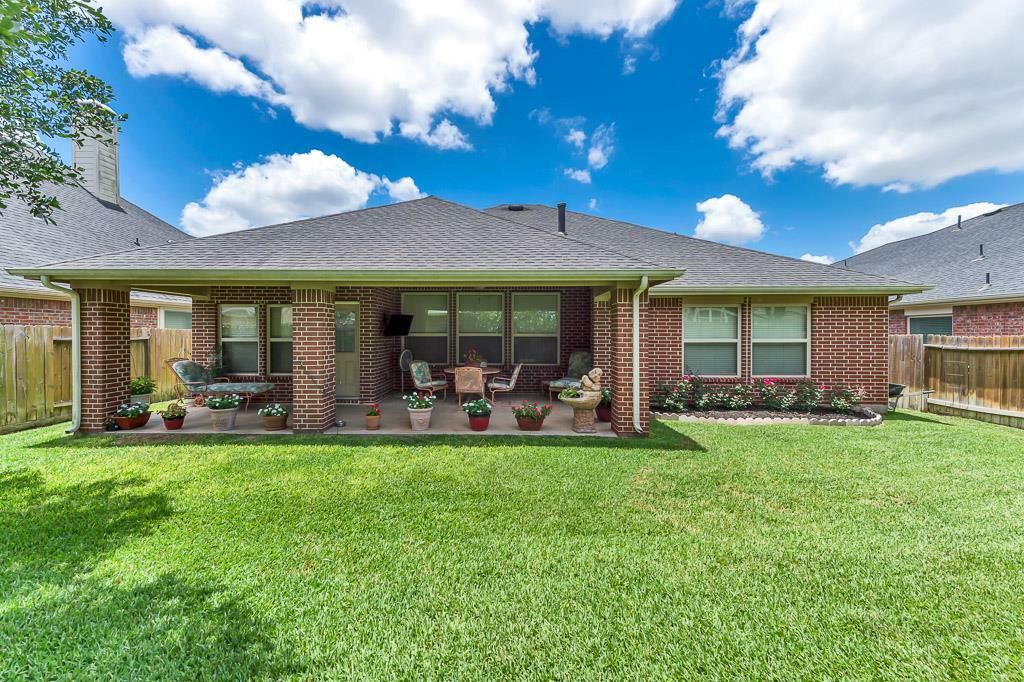 Property Photo: 2931 Pheobe Trace TX 77494