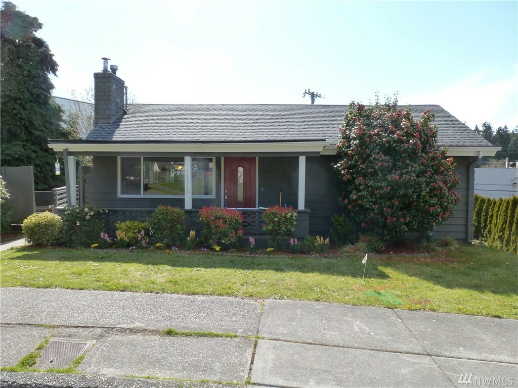 Property Photo:  15313 Stone Ave N  WA 98133 