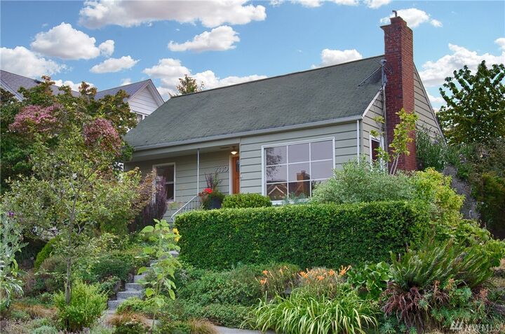 7330 Mary Ave NW  Seattle WA 98117 photo