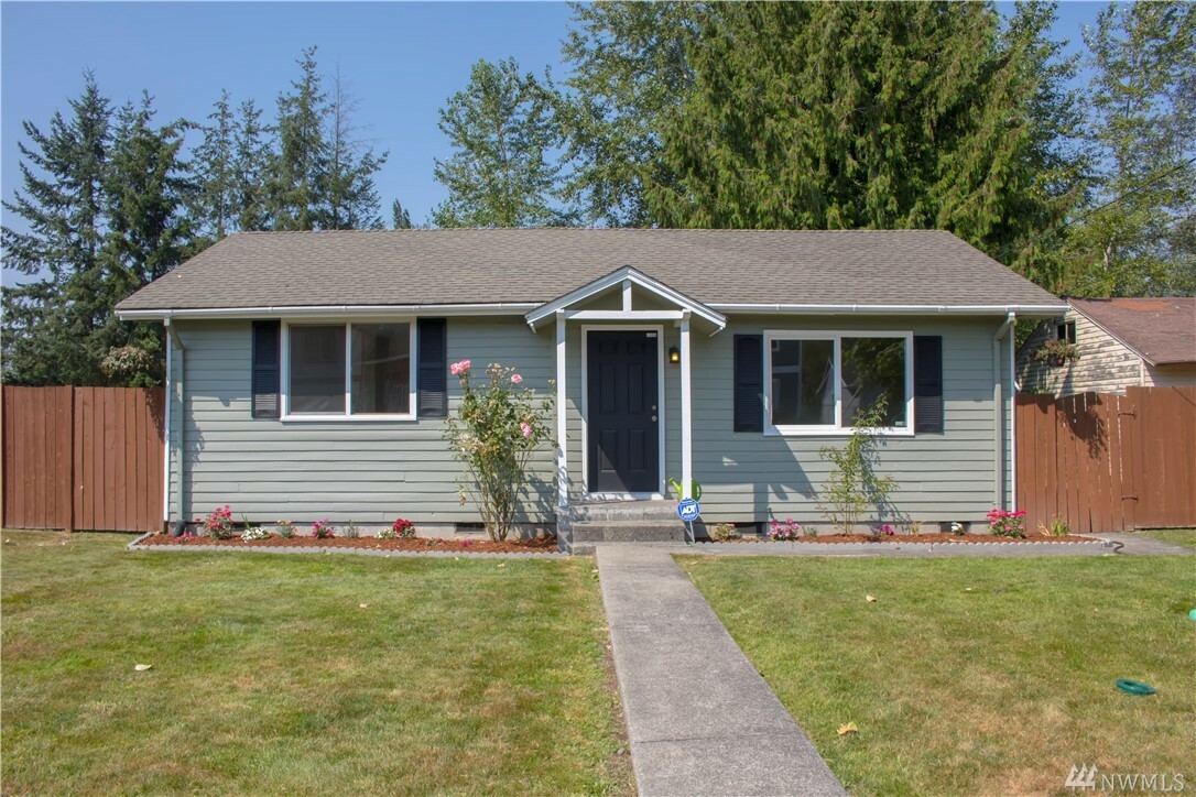 Property Photo: 219 E 90th St WA 98445