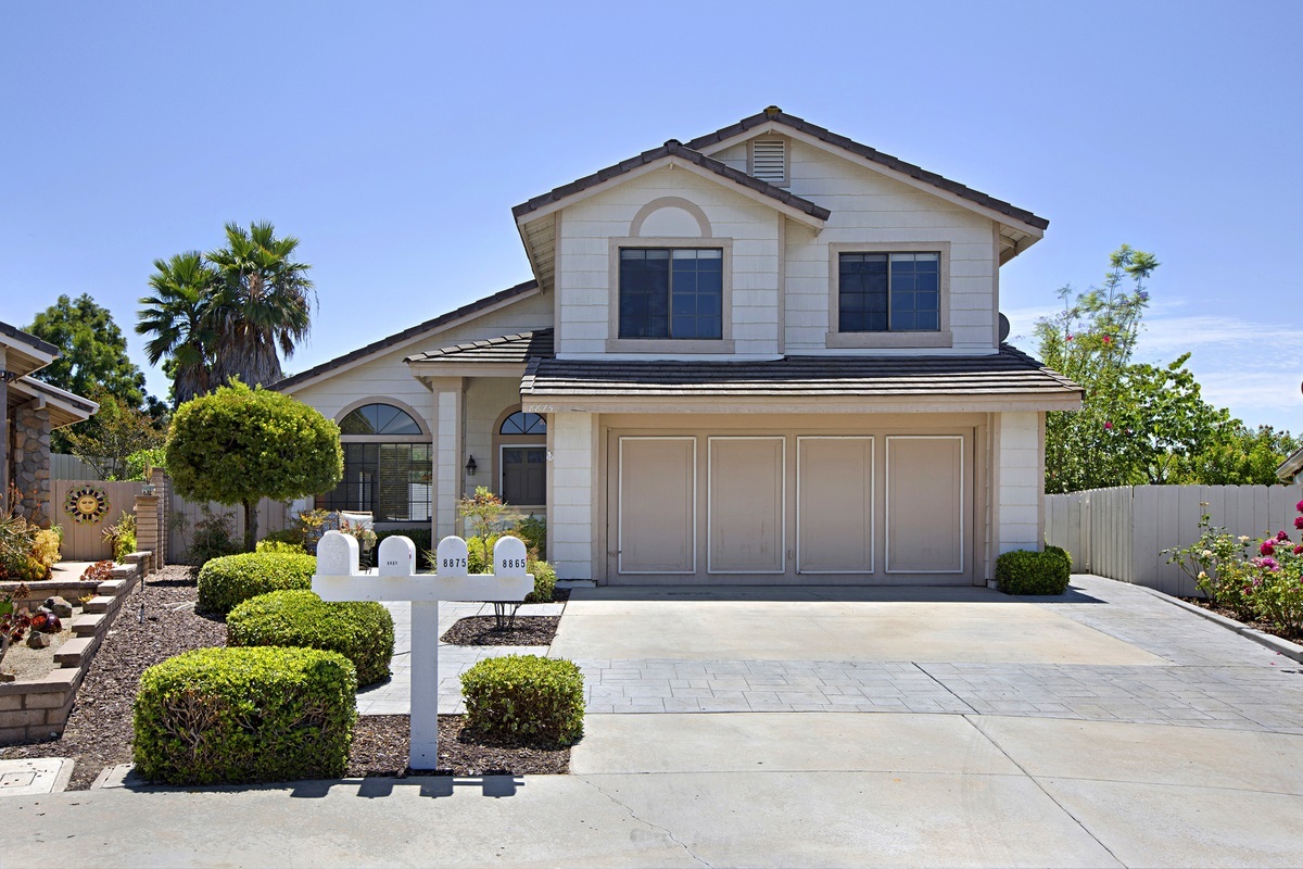 Property Photo:  8875 Calle Perico  CA 92129 