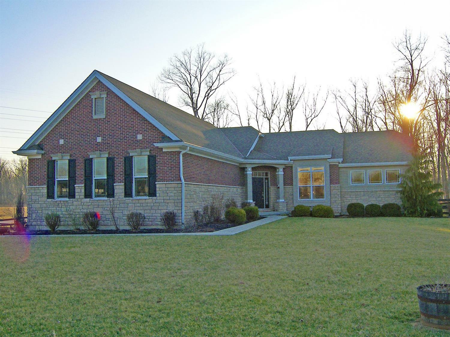 Property Photo: 954 Sedgefield Court OH 45039