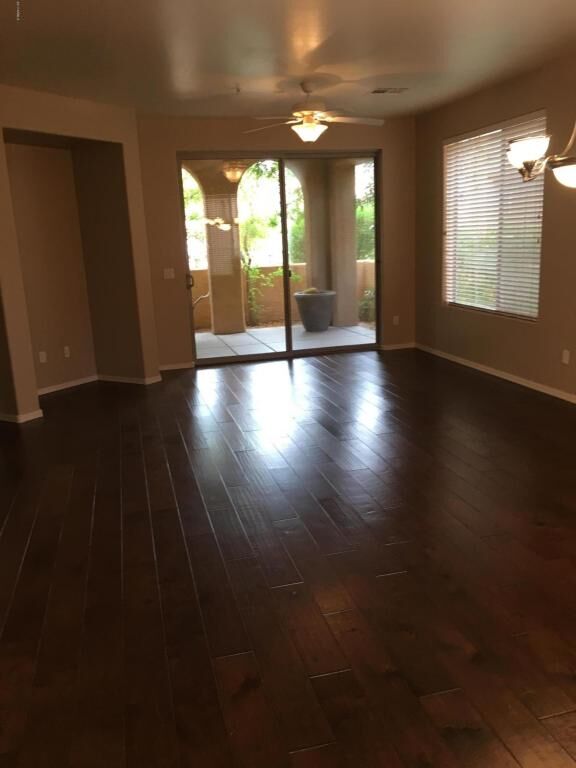 Property Photo: 10655 N 9th Street 105 AZ 85020