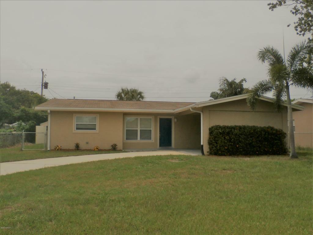 Property Photo:  652 Mandan Avenue  FL 32935 