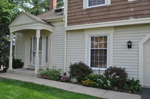 Property Photo:  2583 College Hill Circle  IL 60173 