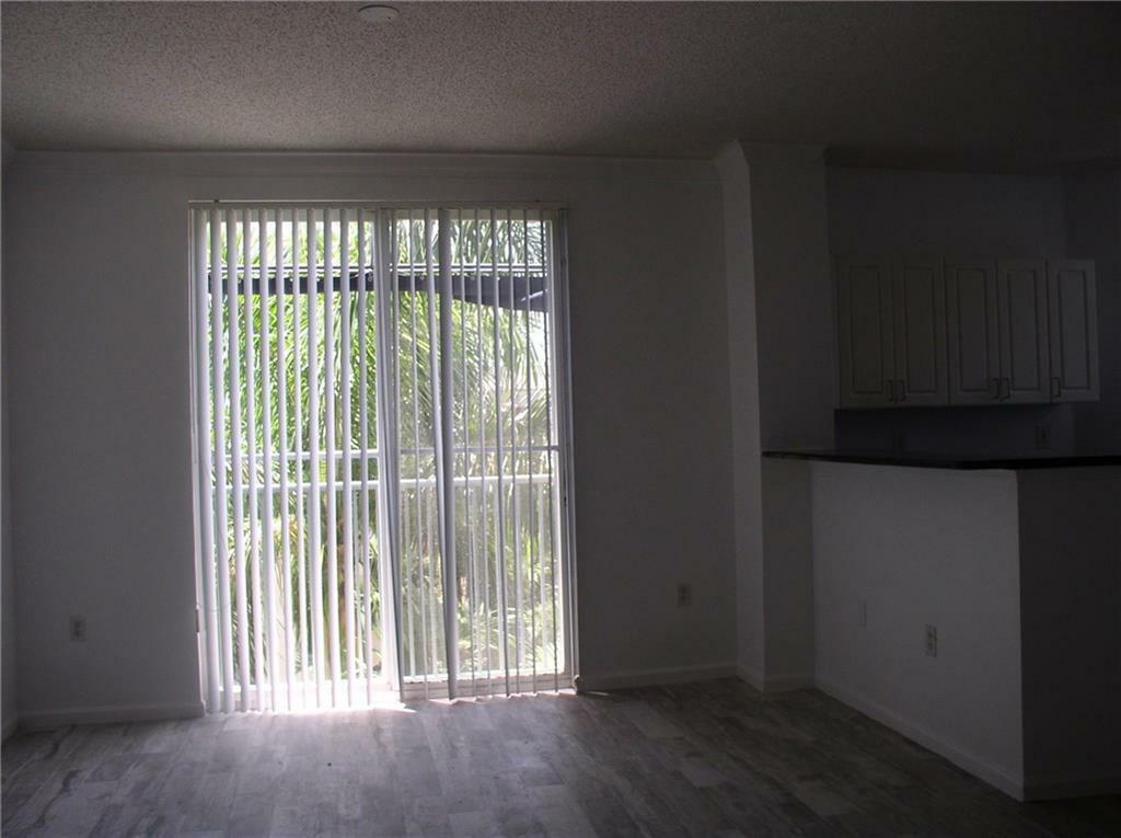 Property Photo: 630 S Sapodilla Avenue Ph05 FL 33401