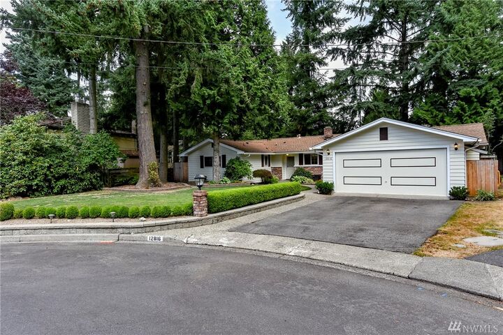 12816 NE 68th St  Kirkland WA 98033 photo