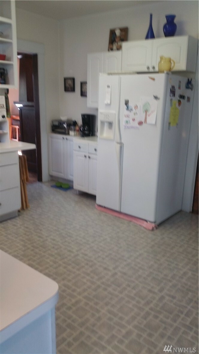 Property Photo: 3624 S Fawcett Ave WA 98418