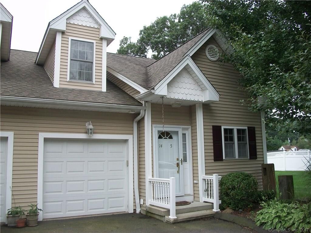 Property Photo:  500 Elm Street Extension 14-5  CT 06473 