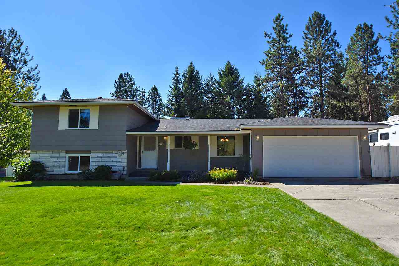 Property Photo: 9 W Brierwood Ave WA 99218