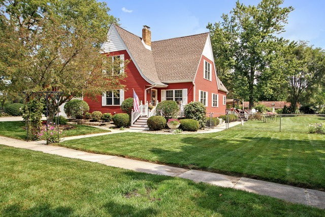 Property Photo:  272 East Avenue  IL 60913 