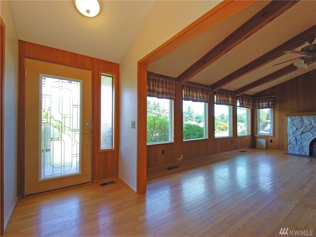Property Photo: 179 Hurricane Ridge Dr WA 98382