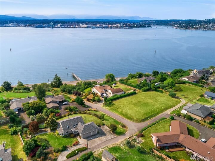 Property Photo:  3794 Bancroft Rd E  WA 98366 