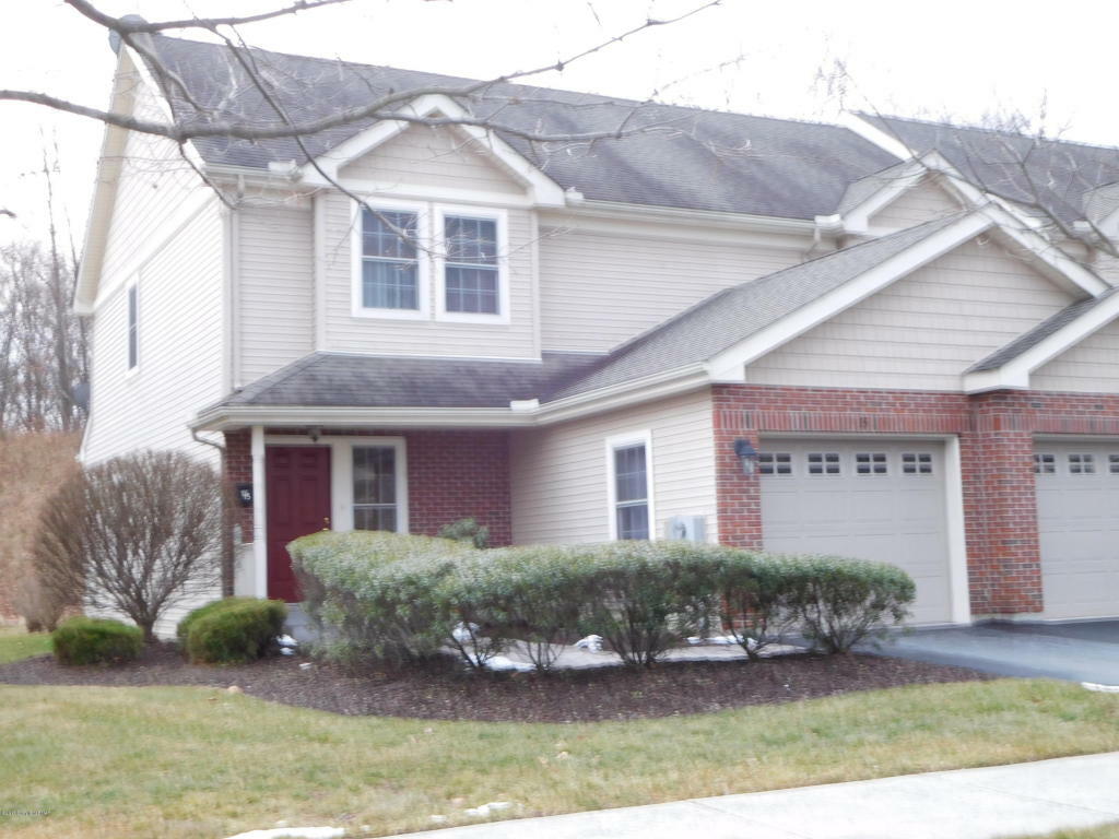 Property Photo:  15 Oak Leaf Lane  PA 18301 