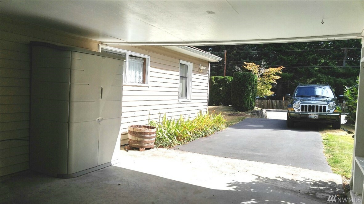 Property Photo: 2337 Yew St Rd WA 98229