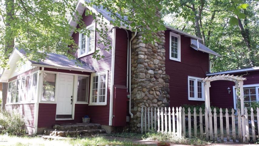 Property Photo:  14451 Woodcrest Lane  MI 49117 