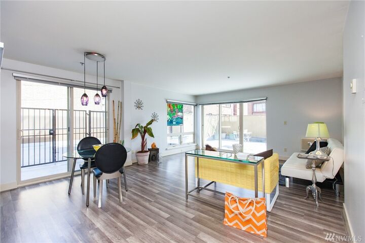 Property Photo: 500 5th Ave W 407 WA 98119