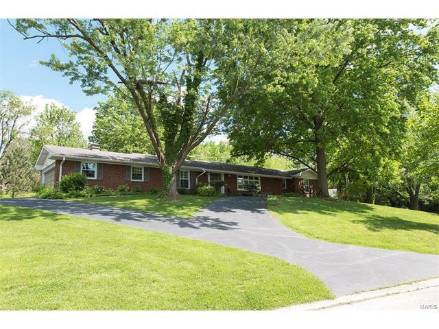 Property Photo: 404 Marford Drive 63141