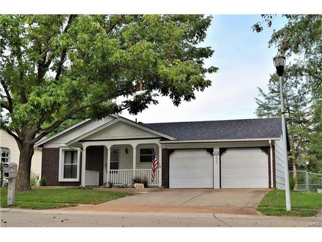 Property Photo: 2332 Meadowpark Court 63043