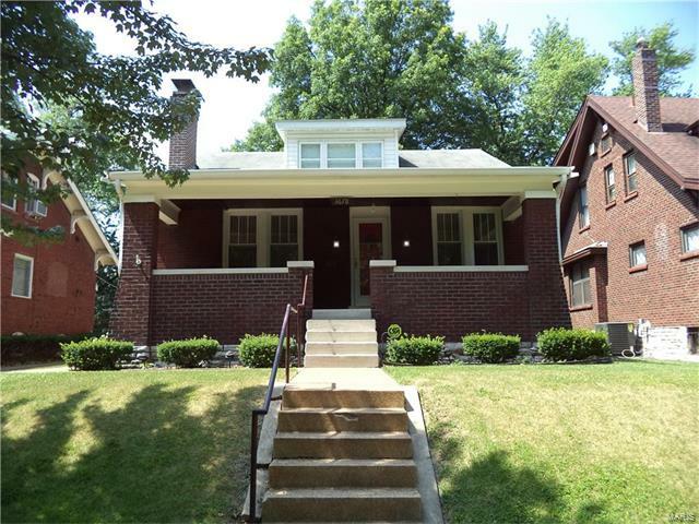 3678 Bellerive Boulevard  St Louis MO 63116 photo