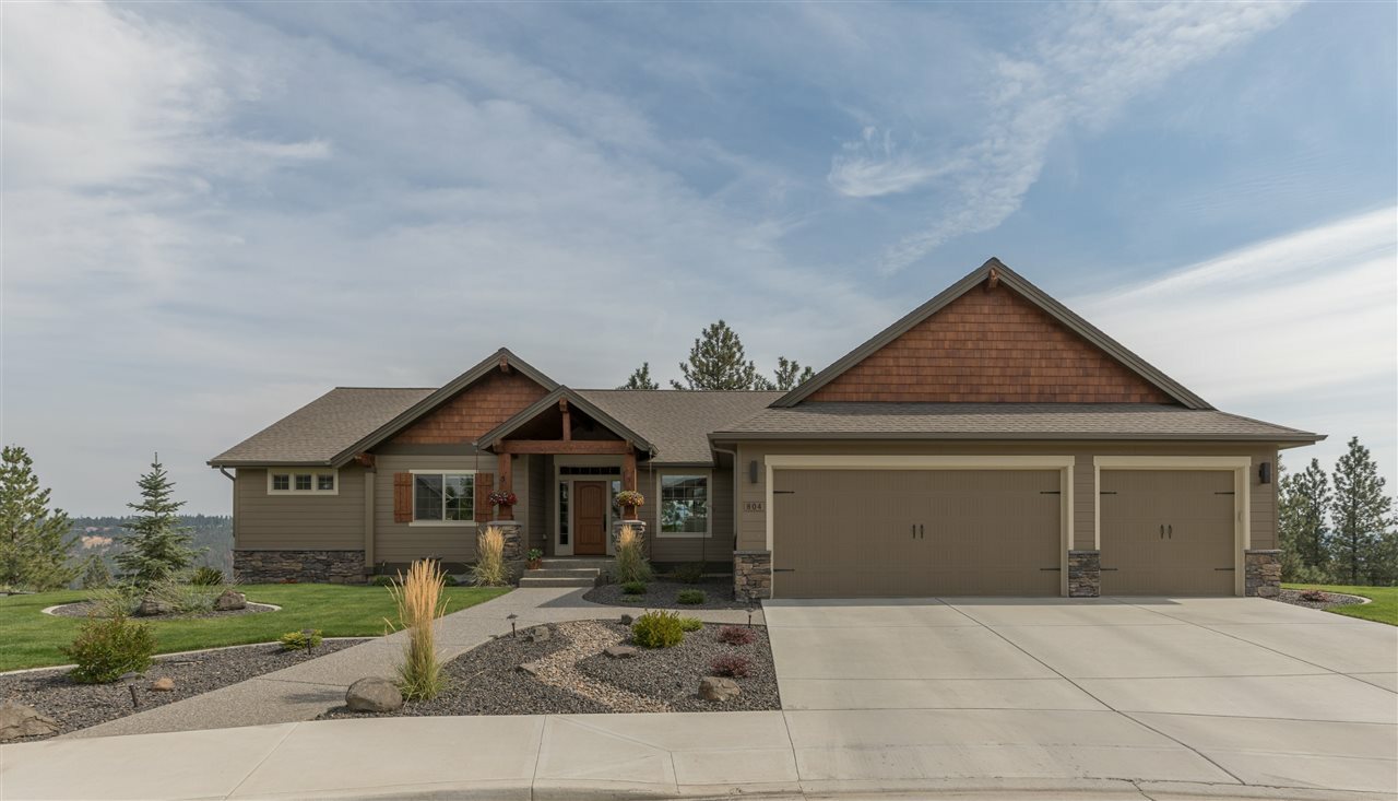 Property Photo:  804 W Pheasant Bluff Ct  WA 99224 