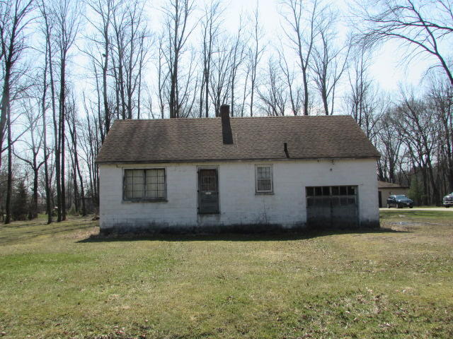 Property Photo: 1501 Oaklawn Dr WI 53402