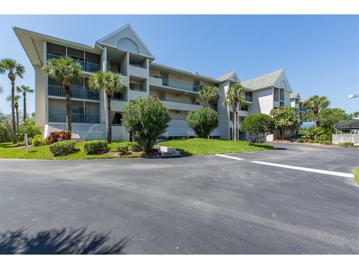 Property Photo: 5537 Sea Forest Drive 208 FL 34652