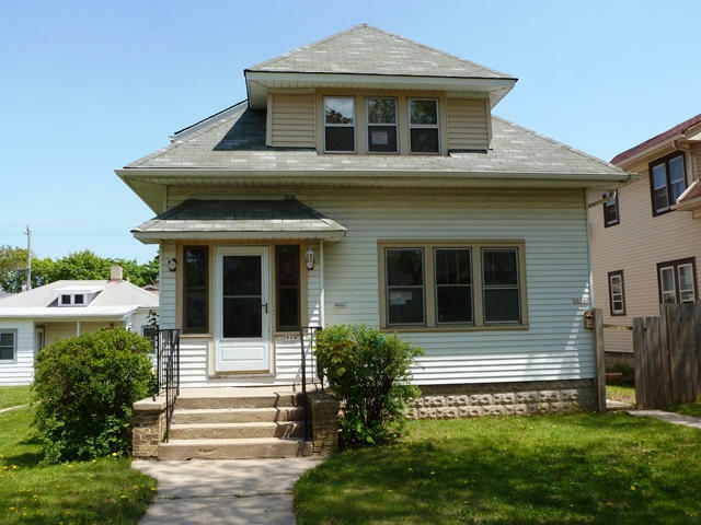 Property Photo:  2824 N 54th St A  WI 53210 