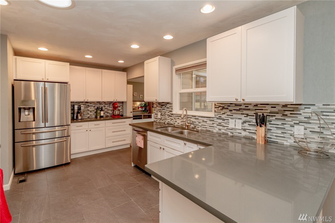 Property Photo: 132 Berkeley Ave WA 98466